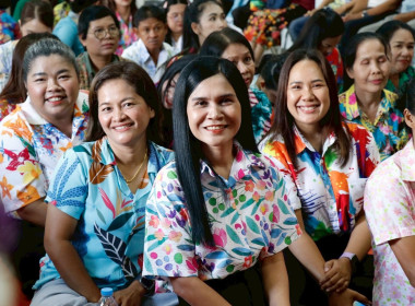งานประเพณีทำบุญ และพิธีรดน้ำขอพรนักสหกรณ์อาวุโส ณ ... พารามิเตอร์รูปภาพ 48